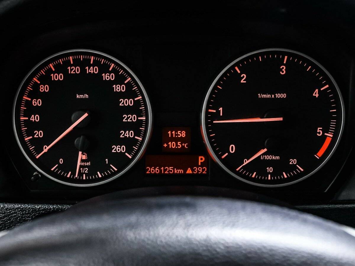 BMW X1 с пробегом — 2013 год. Фото: #9