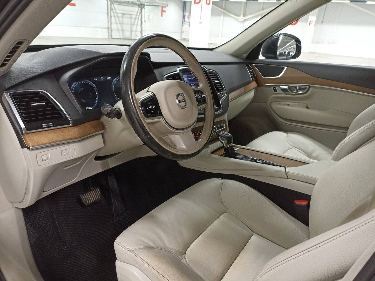 Volvo XC90 с пробегом — 2016 год. Фото: #15