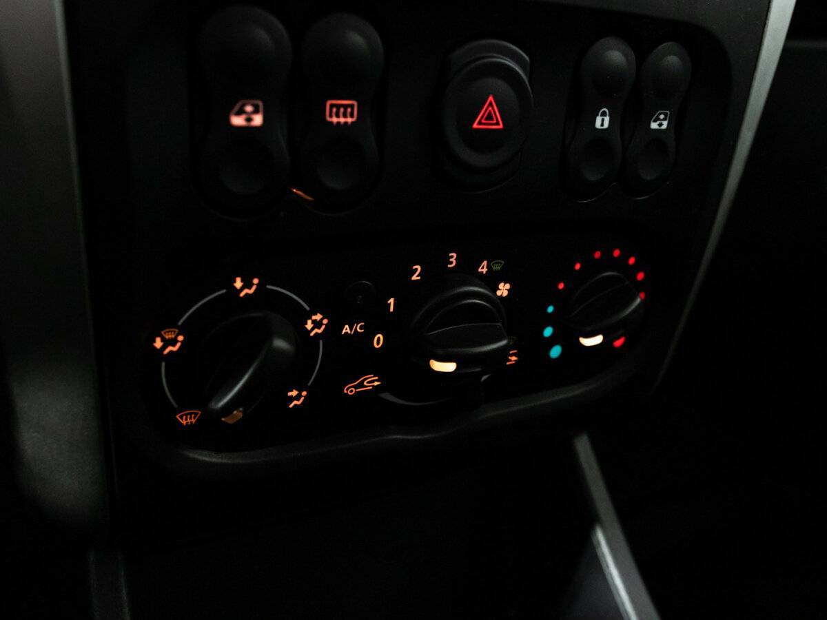 Nissan Almera с пробегом — 2016 год. Фото: #13