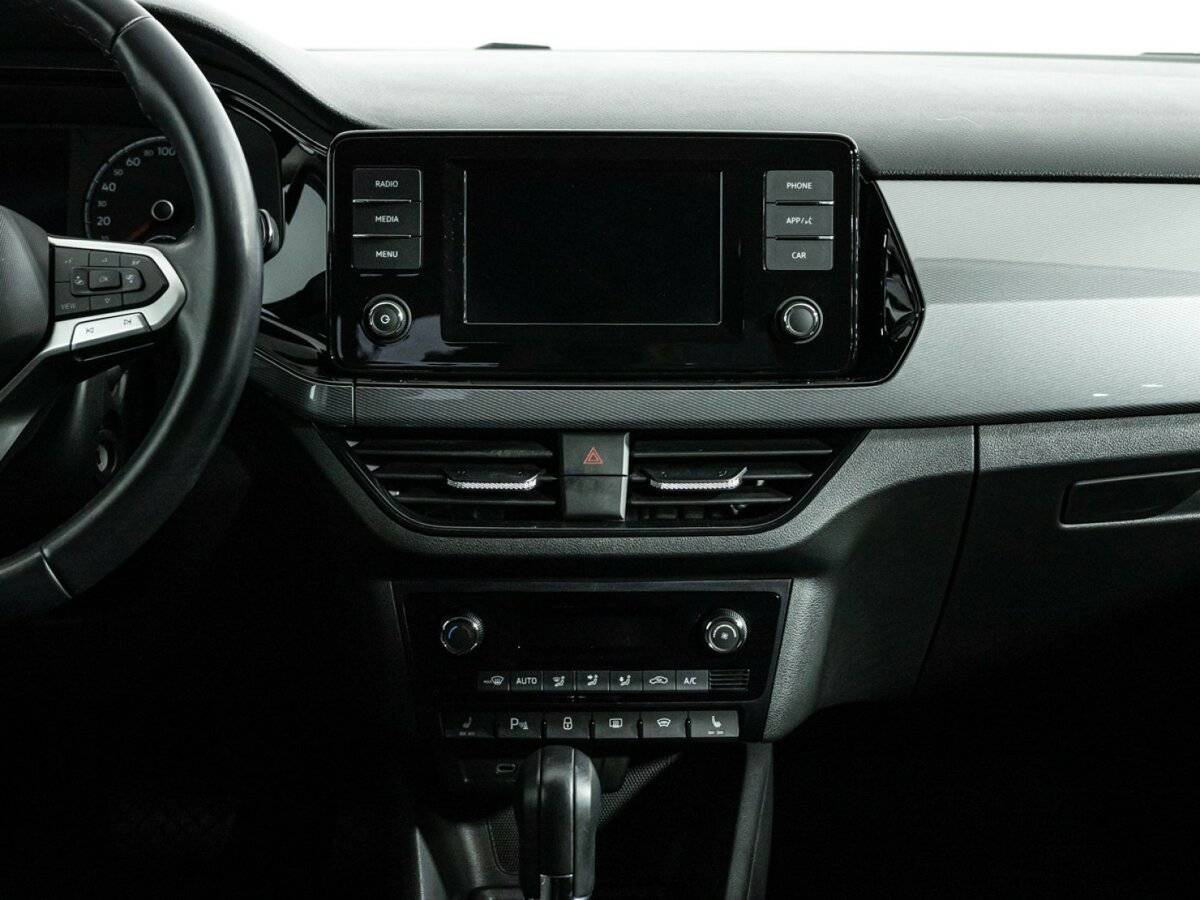 Volkswagen Polo с пробегом — 2020 год. Фото: #13