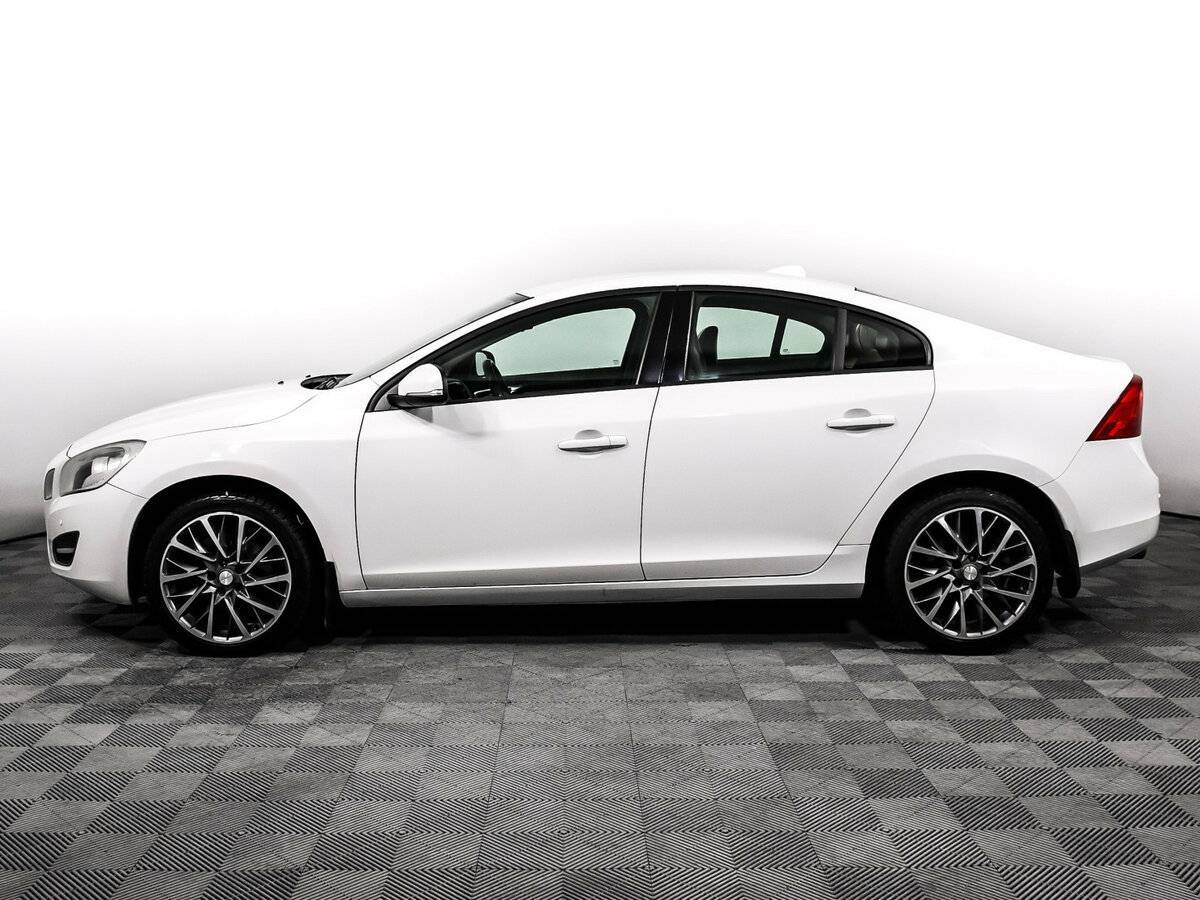 Volvo S60 с пробегом — 2012 год. Фото: #7