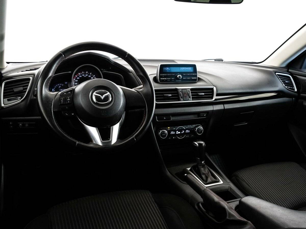 Mazda 3 с пробегом — 2013 год. Фото: #9