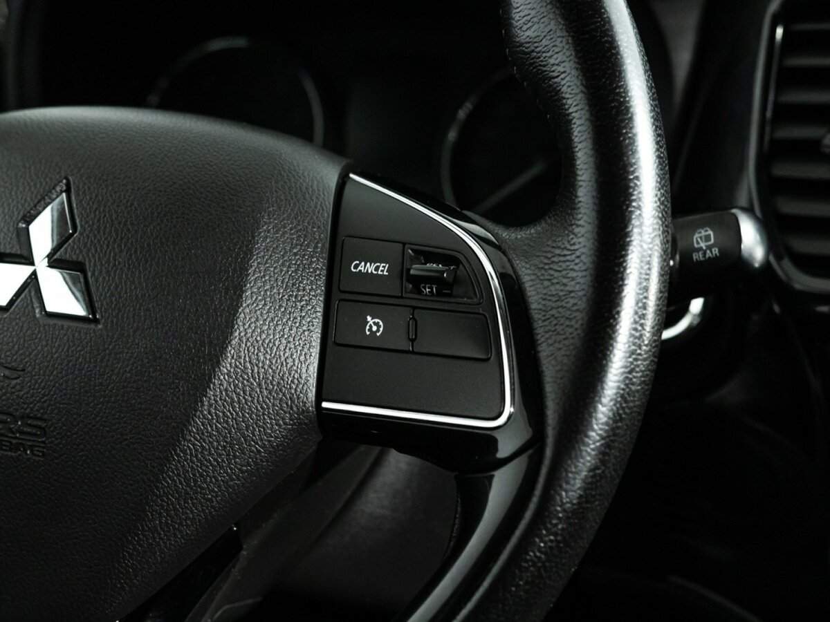 Mitsubishi Outlander с пробегом — 2019 год. Фото: #18