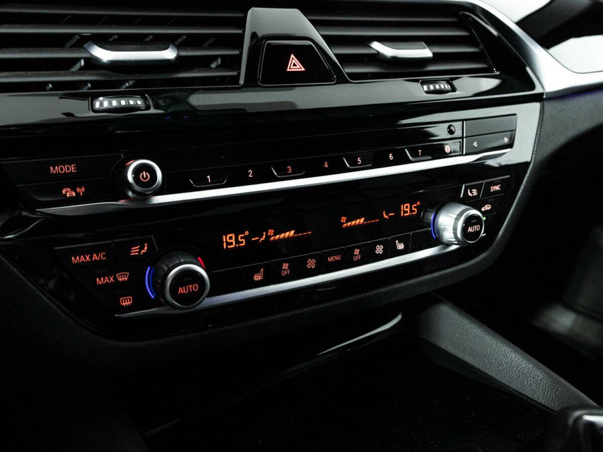 BMW 5 серии с пробегом — 2017 год. Фото: #18