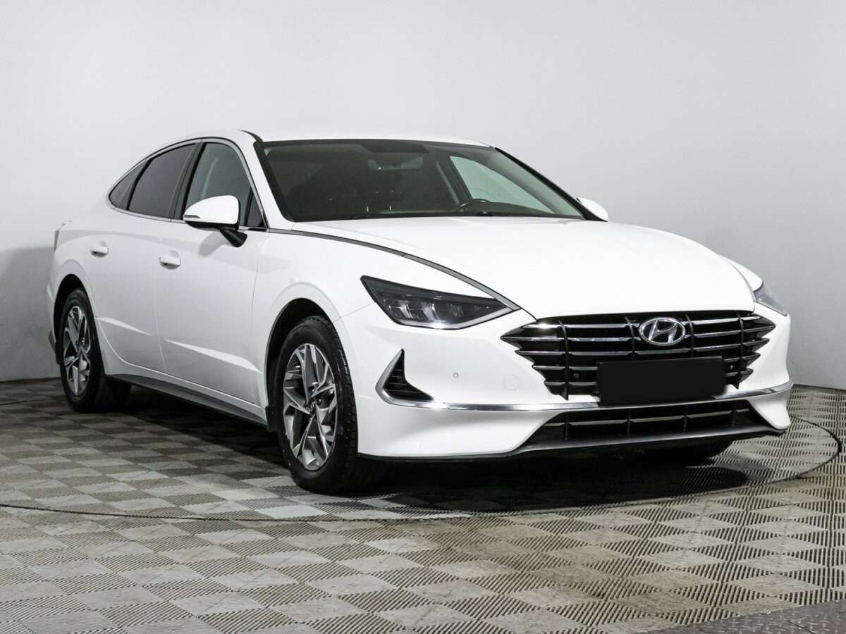 Hyundai Sonata с пробегом — 2020 год. Фото: #2