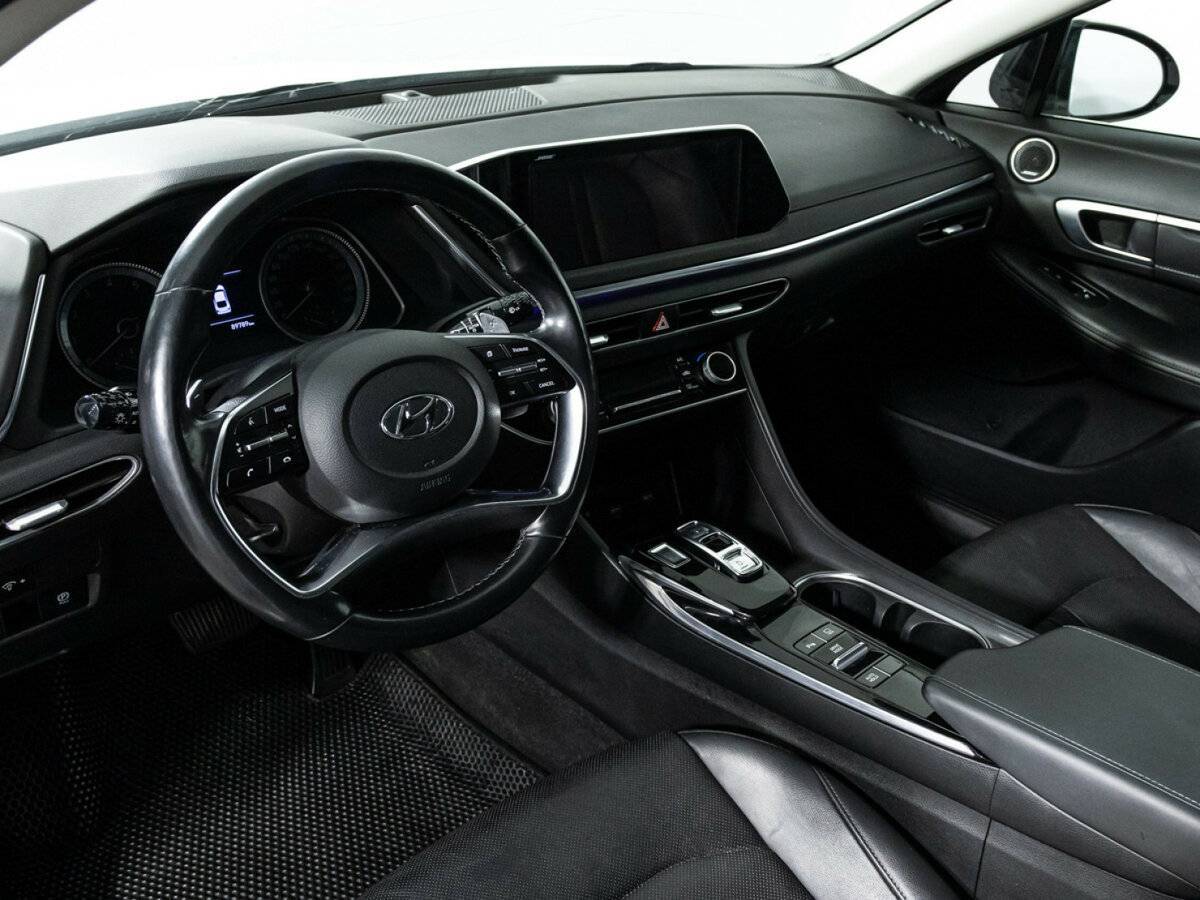 Hyundai Sonata с пробегом — 2020 год. Фото: #10
