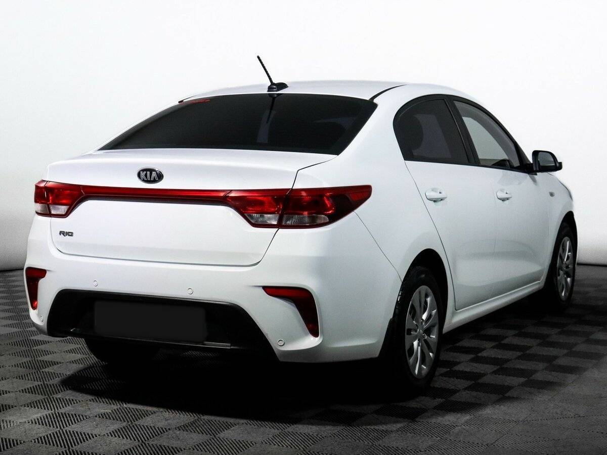 Kia Rio с пробегом — 2017 год. Фото: #4