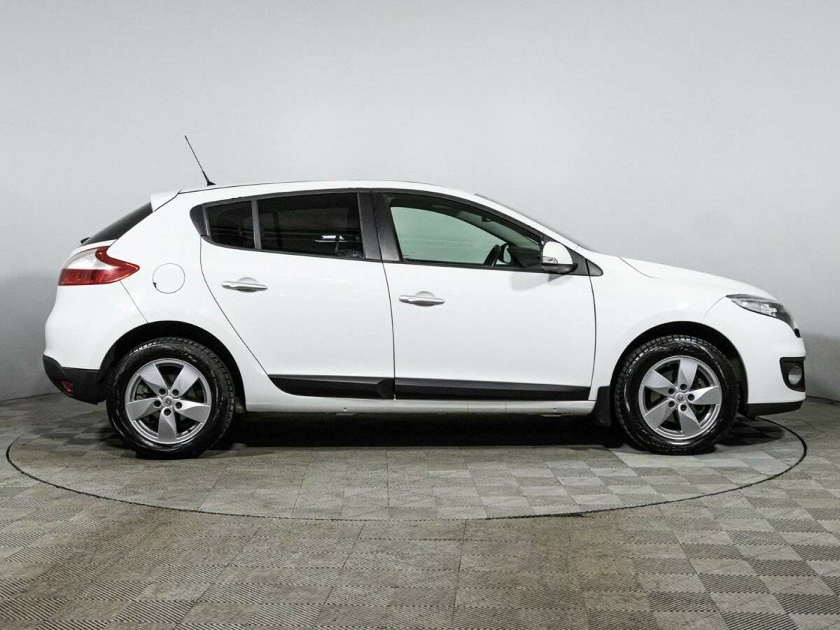 Renault Megane с пробегом — 2013 год. Фото: #3
