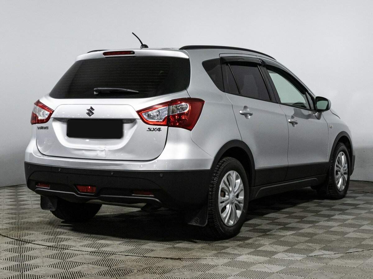 Suzuki SX4 с пробегом — 2016 год. Фото: #4