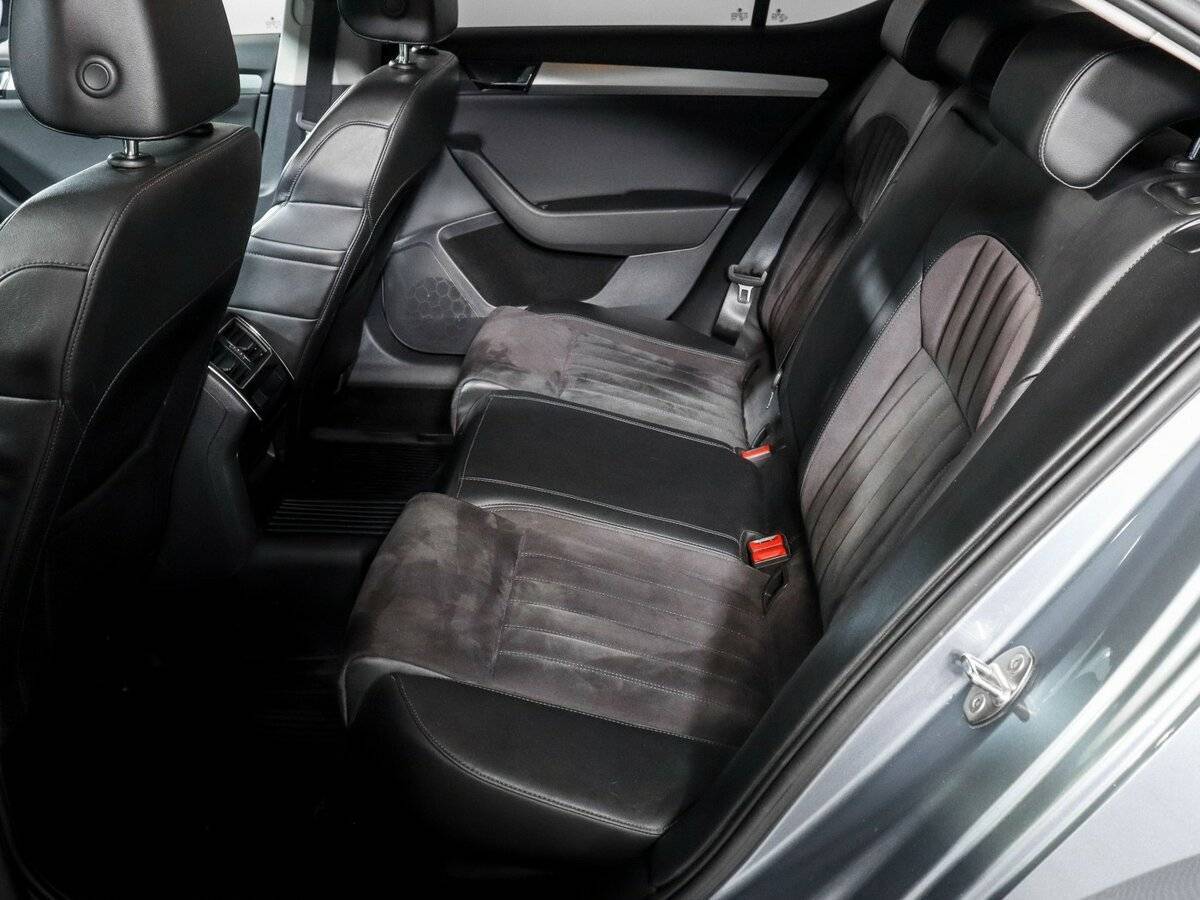 Skoda Superb с пробегом — 2017 год. Фото: #6