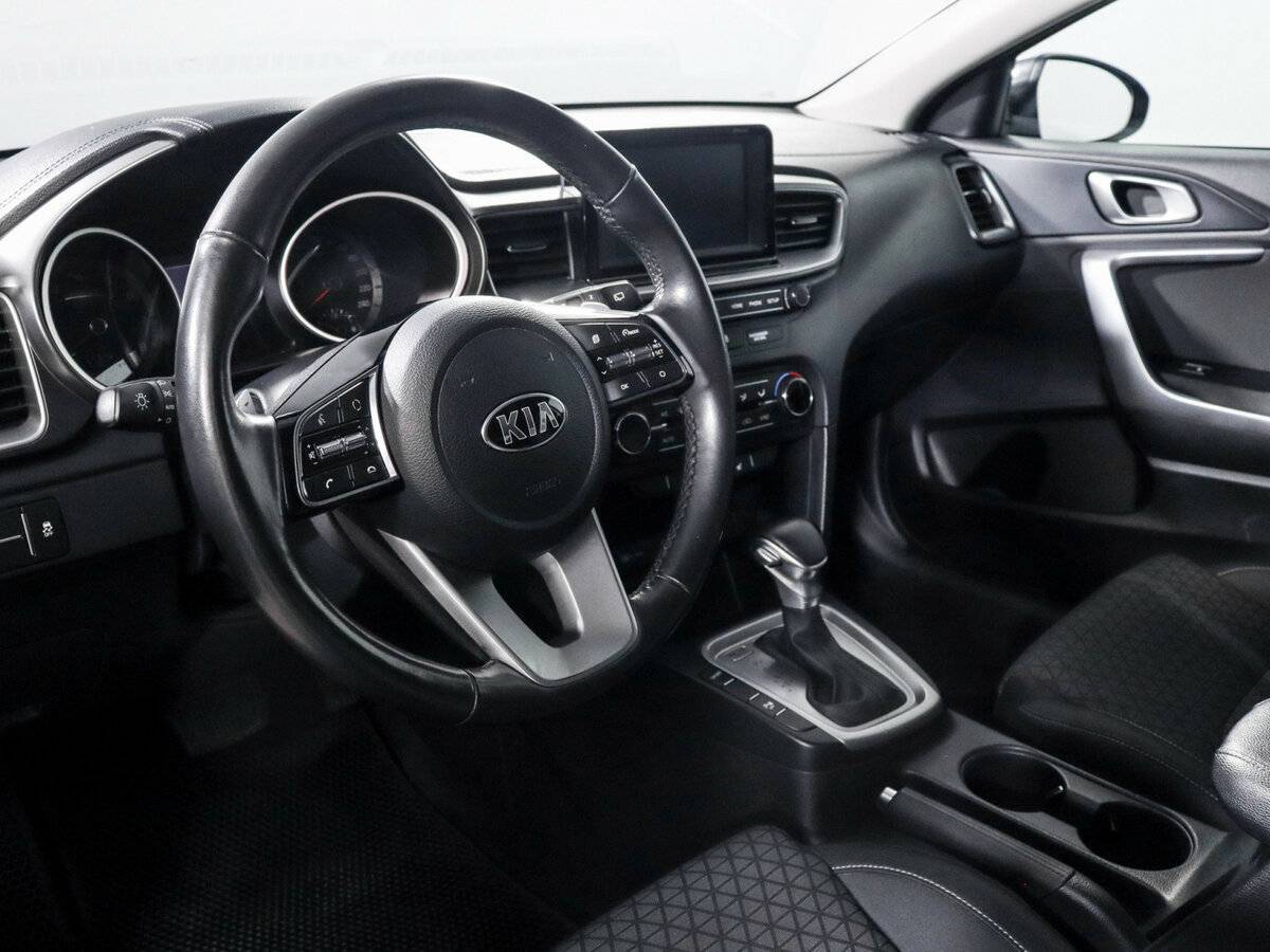 Kia Ceed с пробегом — 2019 год. Фото: #13