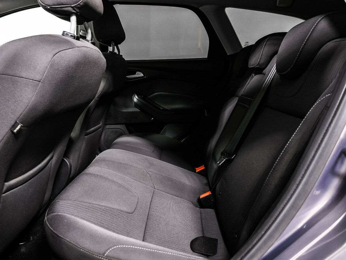 Ford Focus с пробегом — 2013 год. Фото: #11