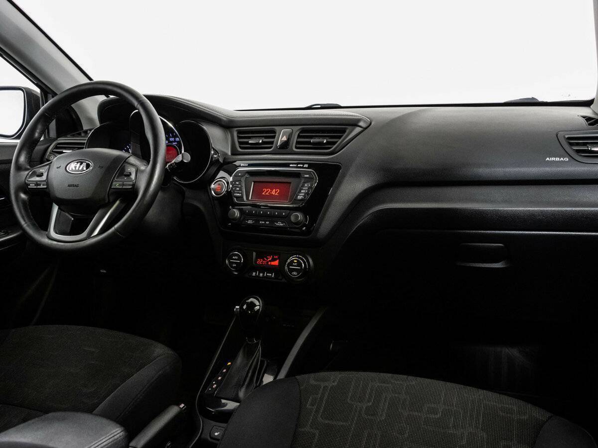 Kia Rio с пробегом — 2014 год. Фото: #6