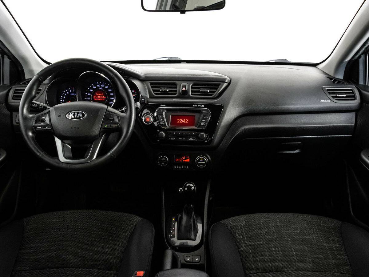 Kia Rio с пробегом — 2014 год. Фото: #7