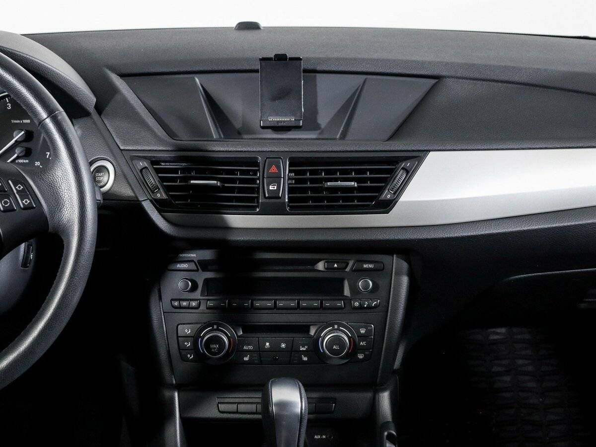 BMW X1 с пробегом — 2014 год. Фото: #9