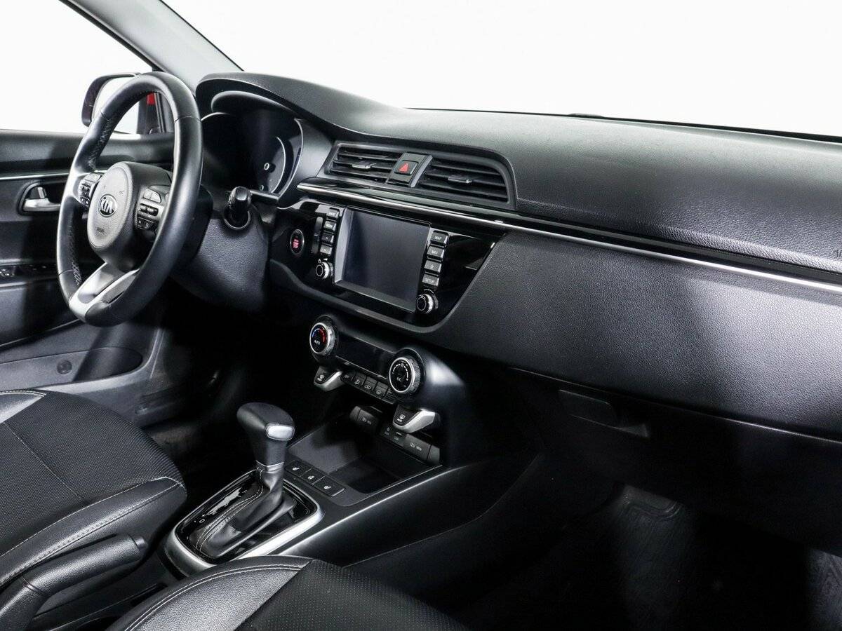 Kia Rio с пробегом — 2020 год. Фото: #4