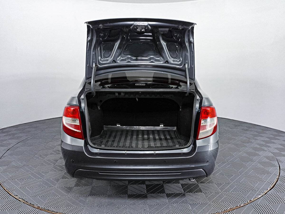 Lada (ВАЗ) Granta с пробегом — 2019 год. Фото: #9