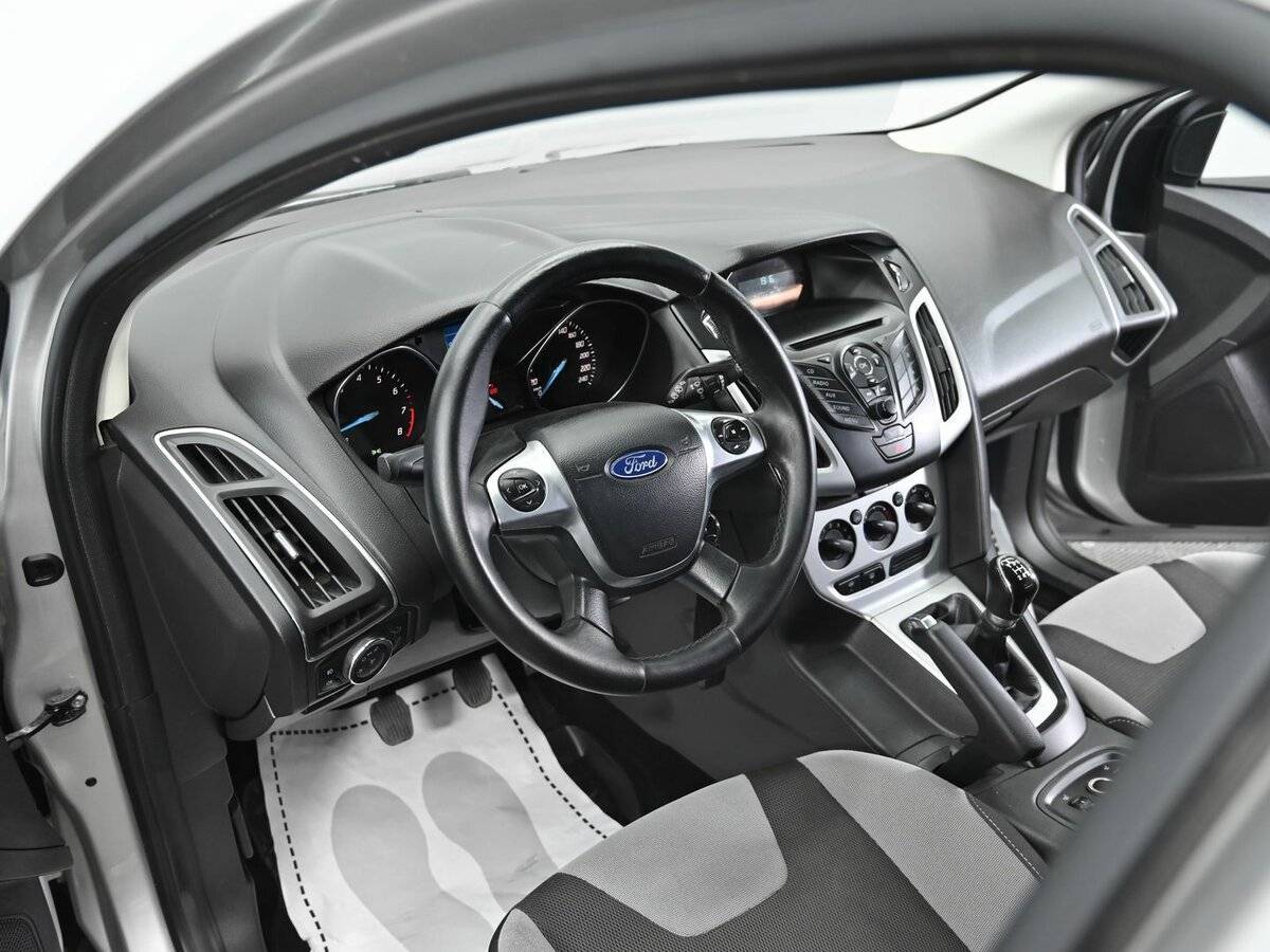 Ford Focus с пробегом — 2014 год. Фото: #6