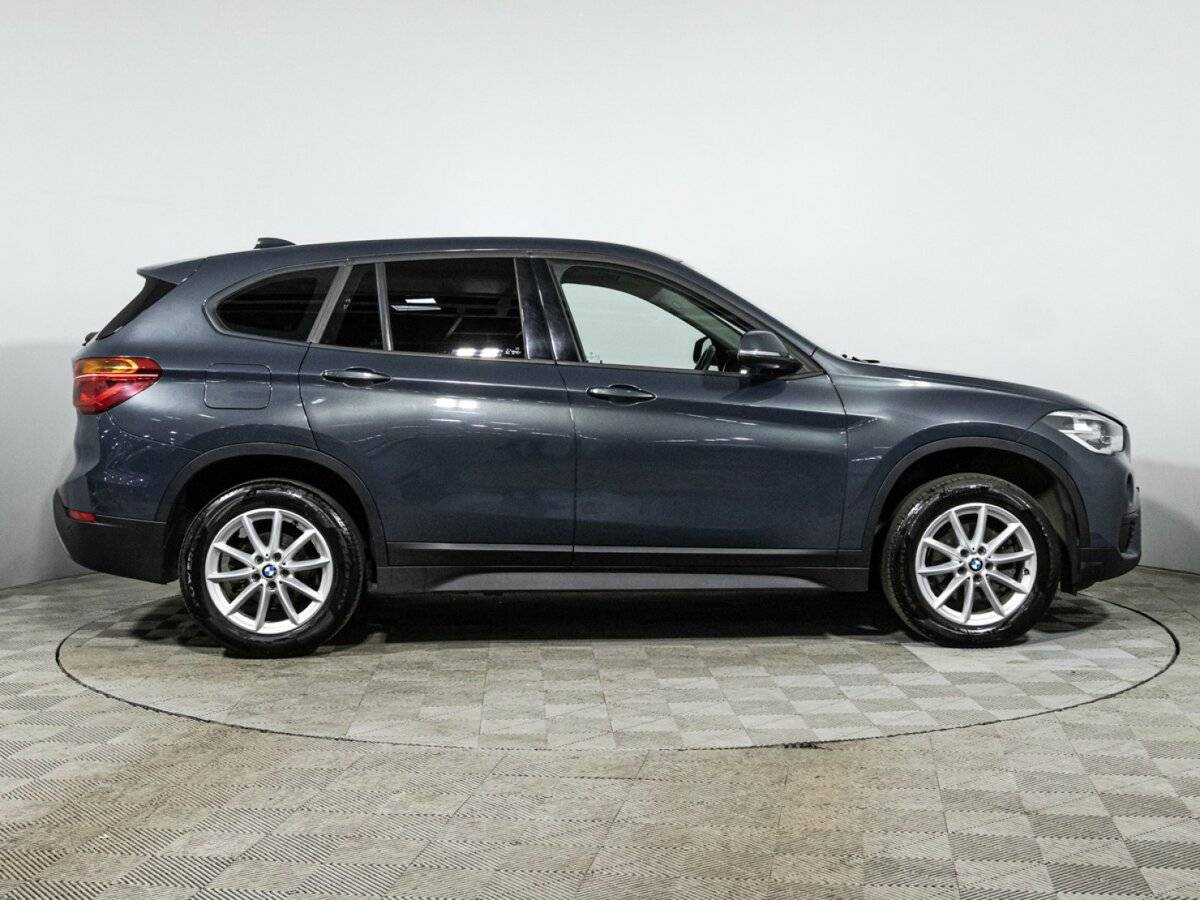 BMW X1 с пробегом — 2018 год. Фото: #3