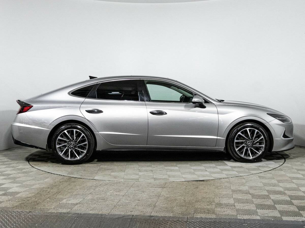Hyundai Sonata с пробегом — 2020 год. Фото: #3