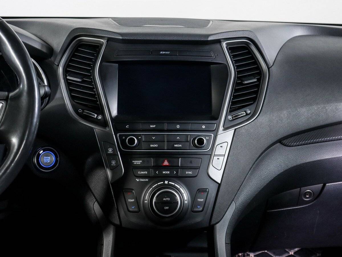 Hyundai Santa Fe с пробегом — 2016 год. Фото: #9