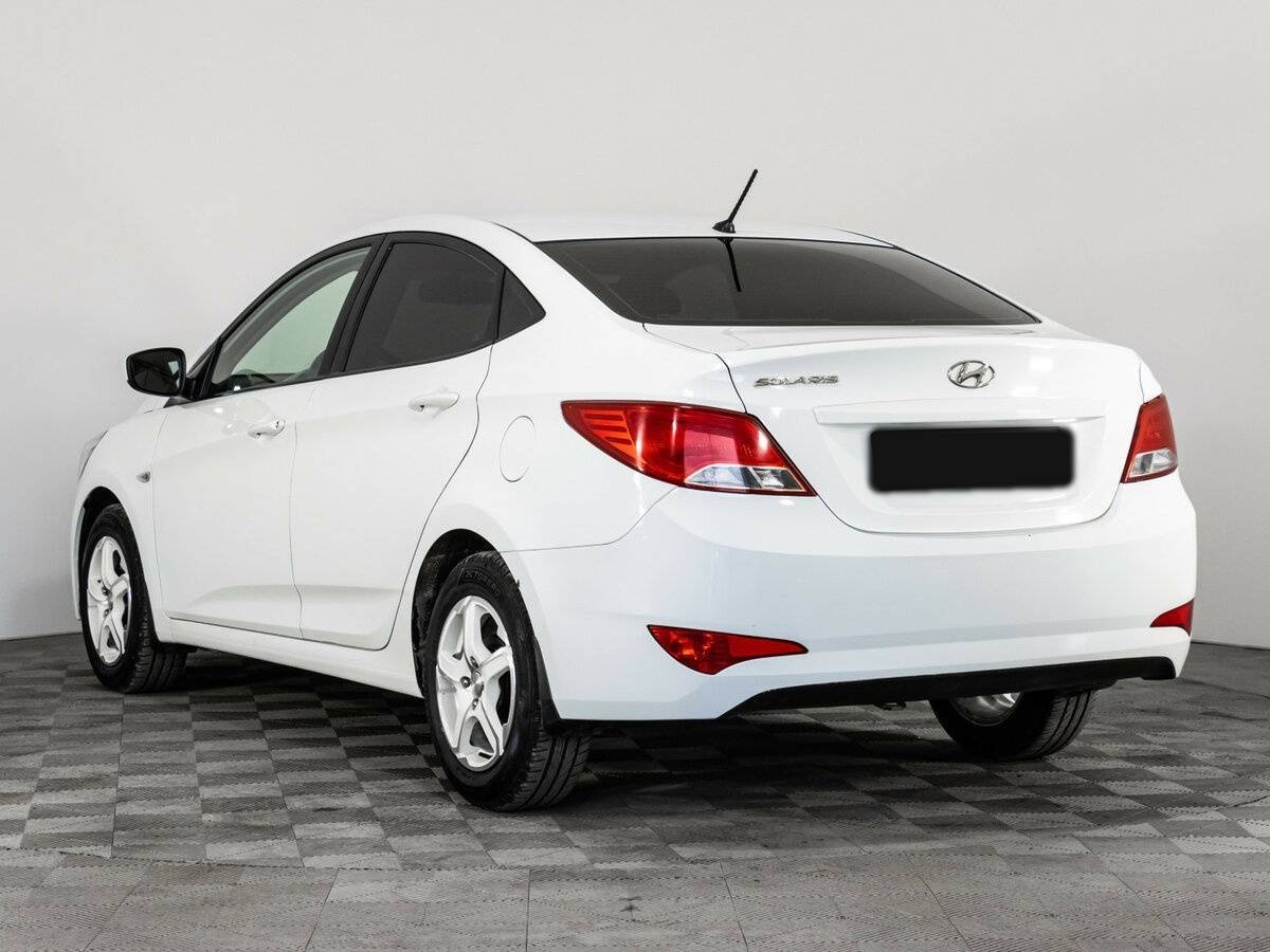 Hyundai Solaris с пробегом — 2016 год. Фото: #5