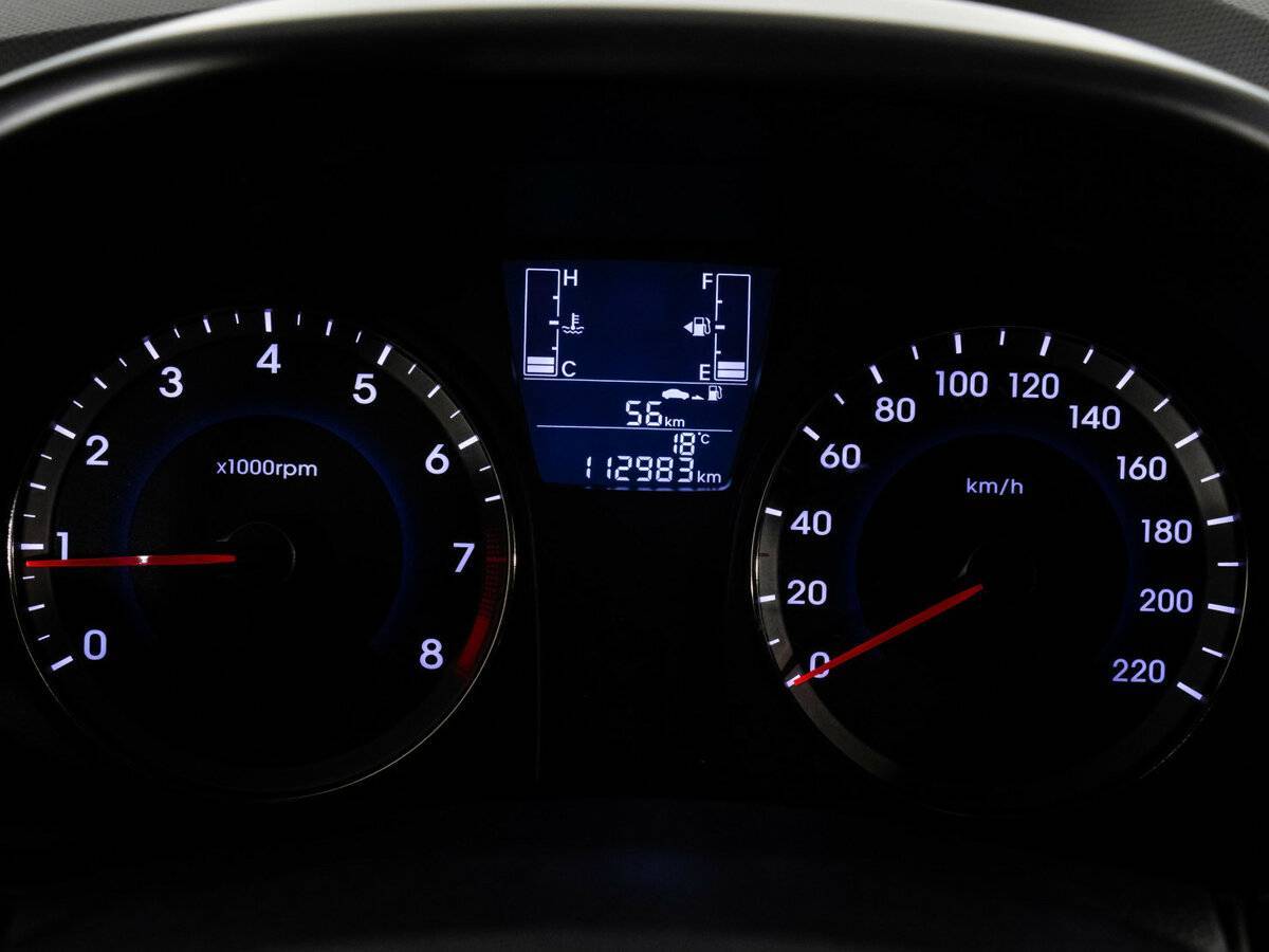 Hyundai Solaris с пробегом — 2016 год. Фото: #12