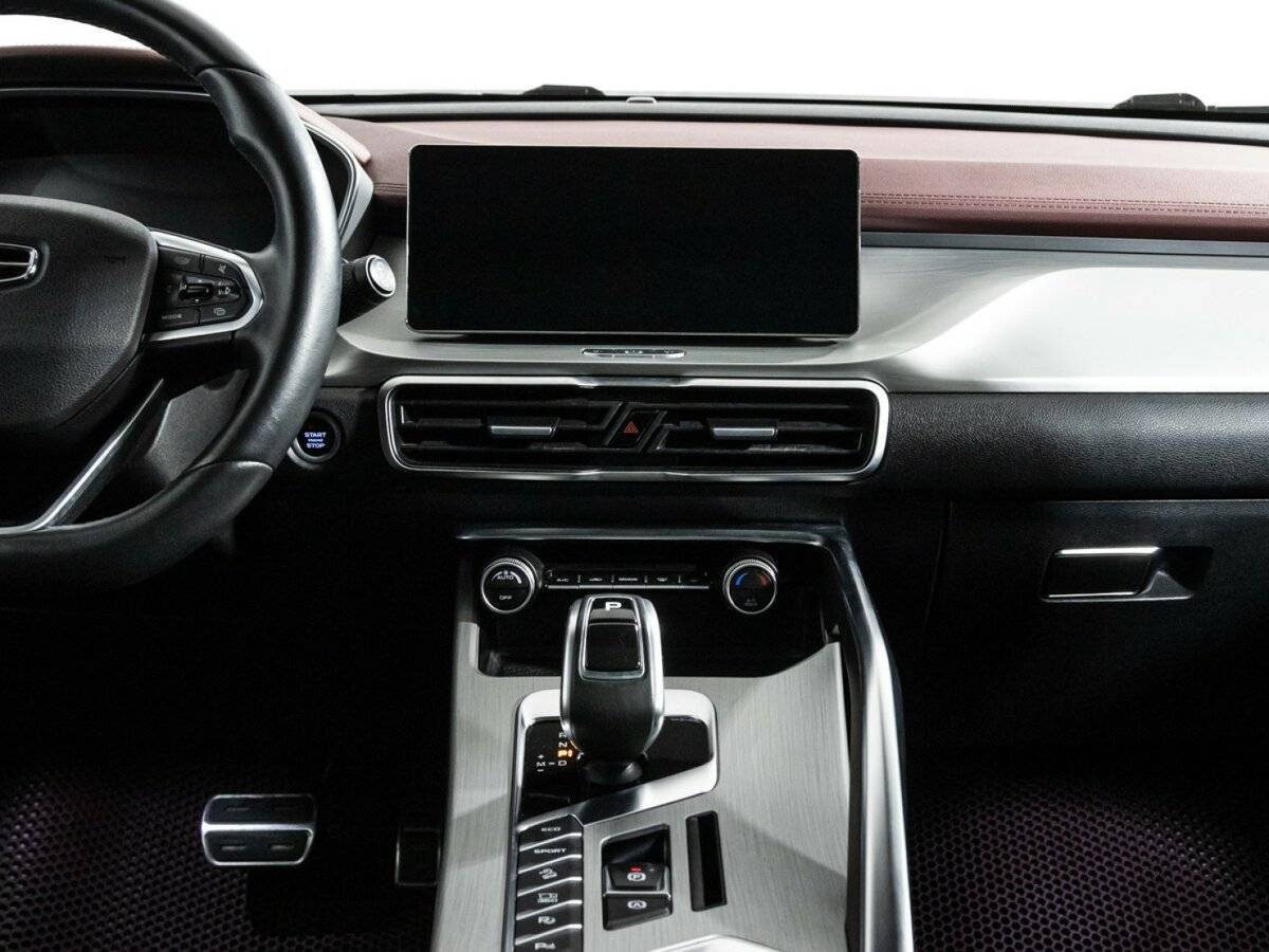 Geely Coolray с пробегом — 2021 год. Фото: #13