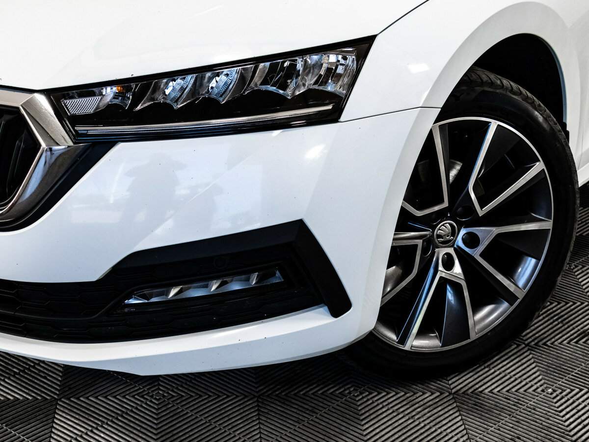 Skoda Octavia с пробегом — 2021 год. Фото: #1