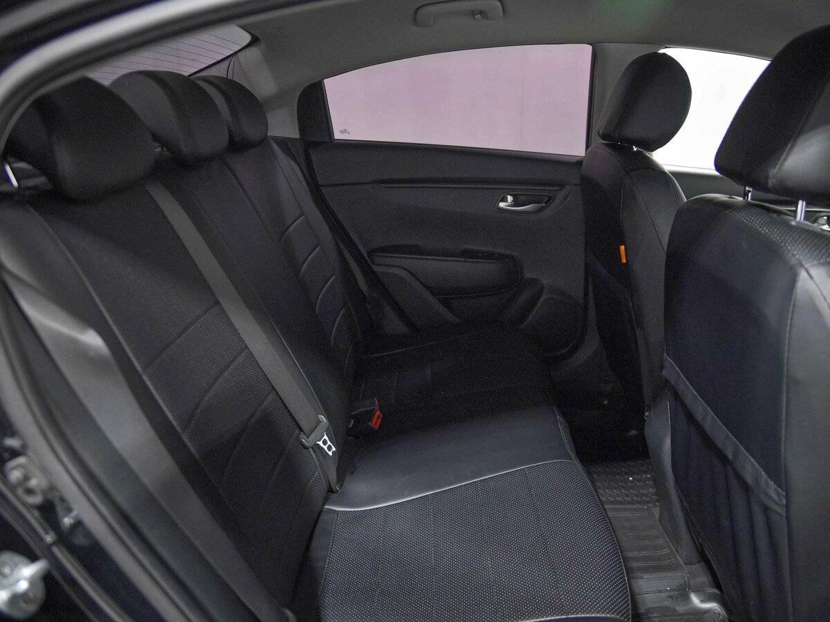 Kia Rio с пробегом — 2018 год. Фото: #14