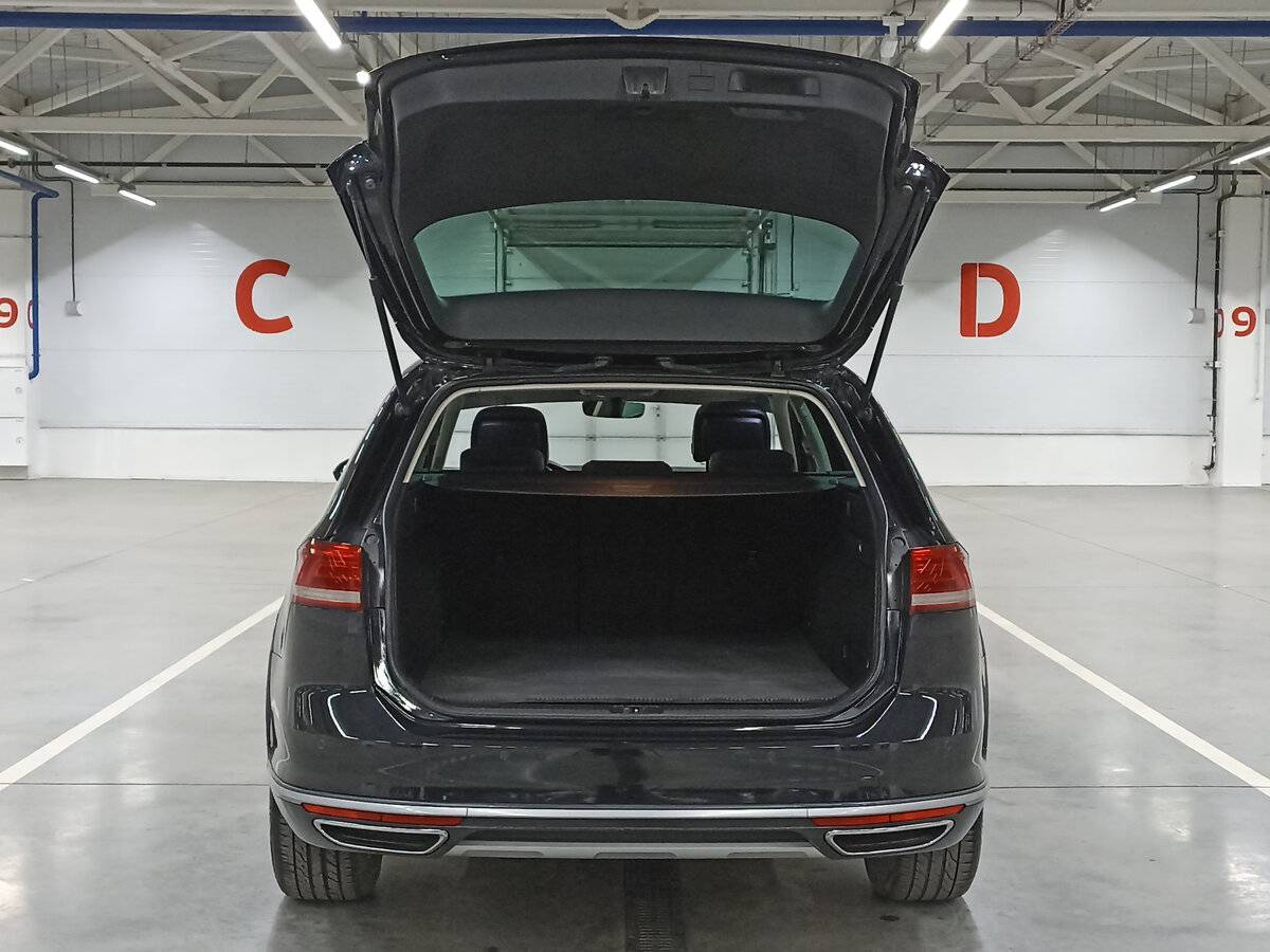 Volkswagen Passat с пробегом — 2018 год. Фото: #9