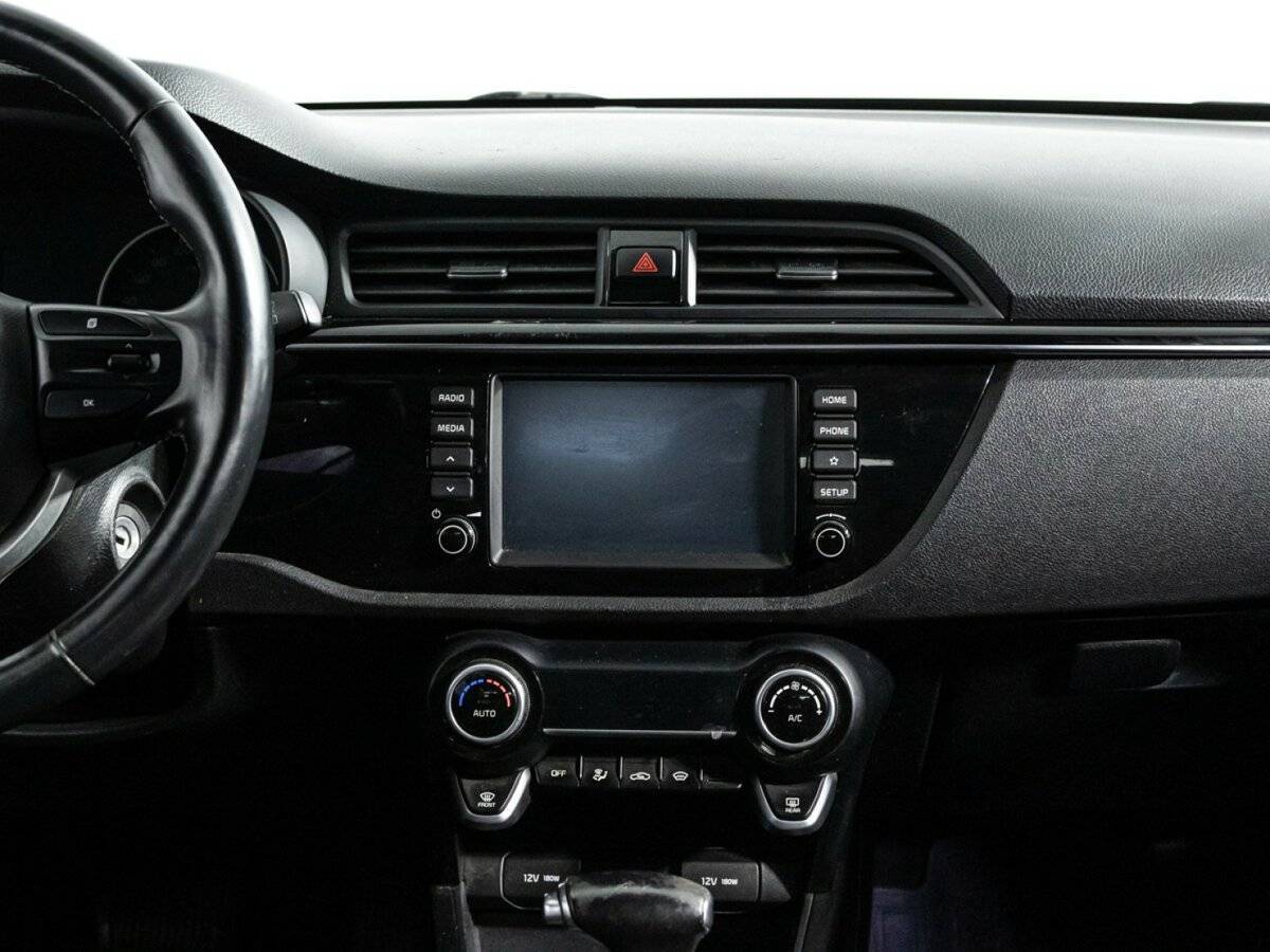 Kia Rio с пробегом — 2018 год. Фото: #13