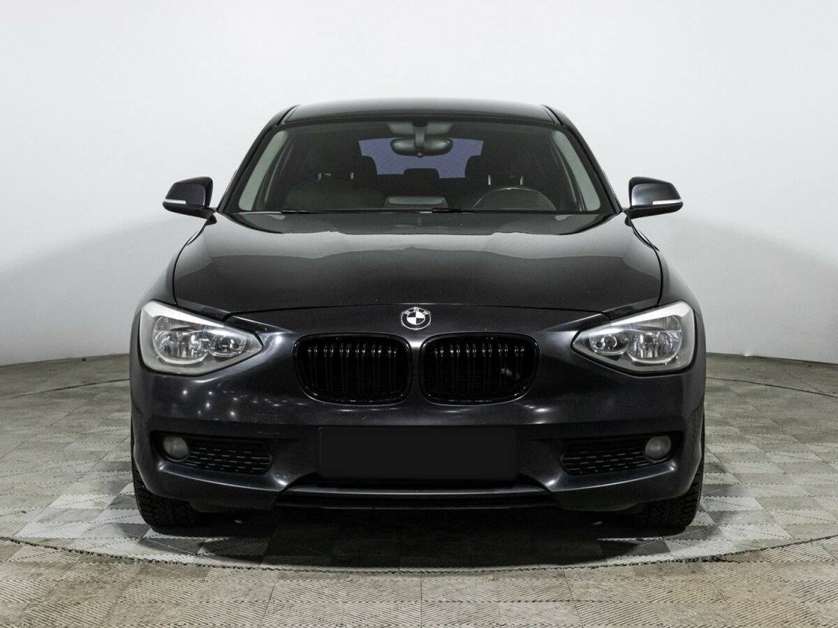BMW 1 серии с пробегом — 2013 год. Фото: #1