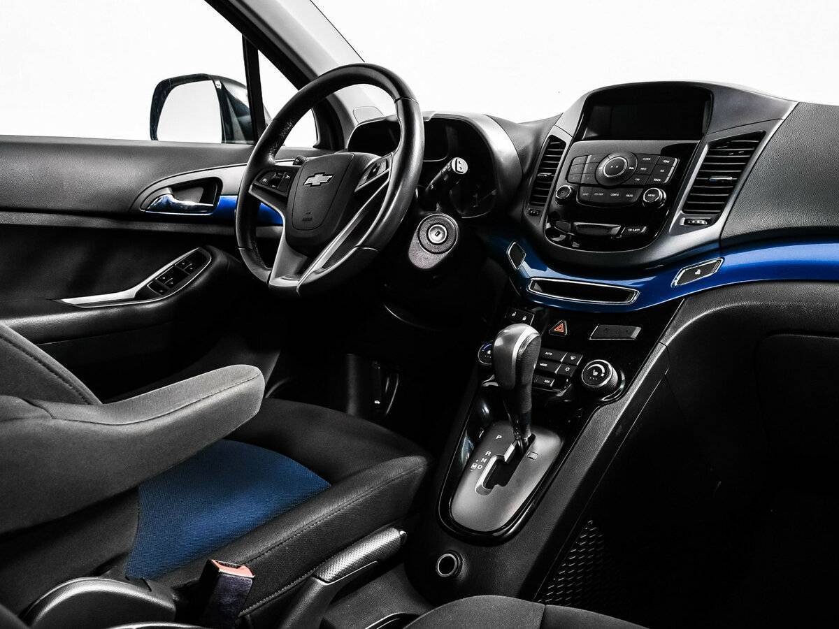 Chevrolet Orlando с пробегом — 2012 год. Фото: #8