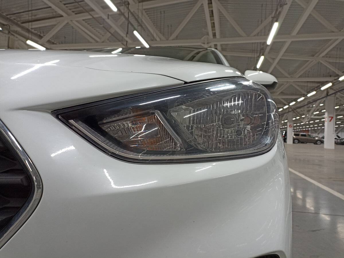 Hyundai Solaris с пробегом — 2017 год. Фото: #16