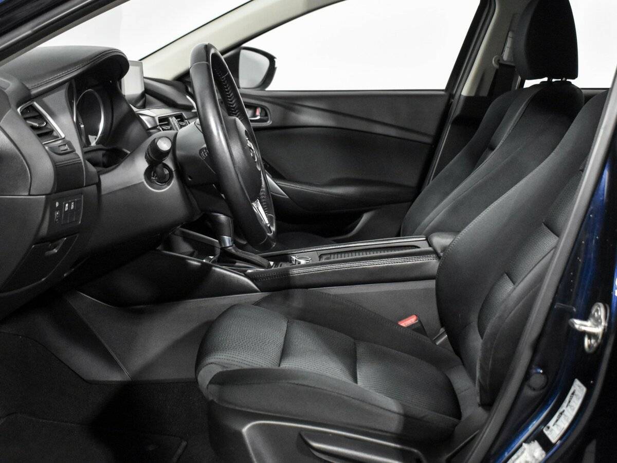 Mazda 6 с пробегом — 2016 год. Фото: #9
