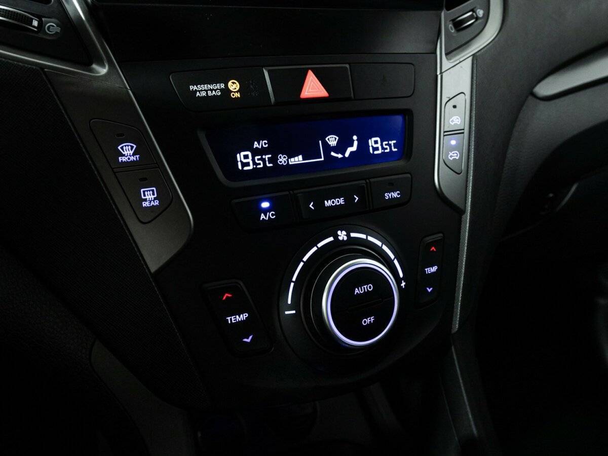 Hyundai Santa Fe с пробегом — 2018 год. Фото: #16