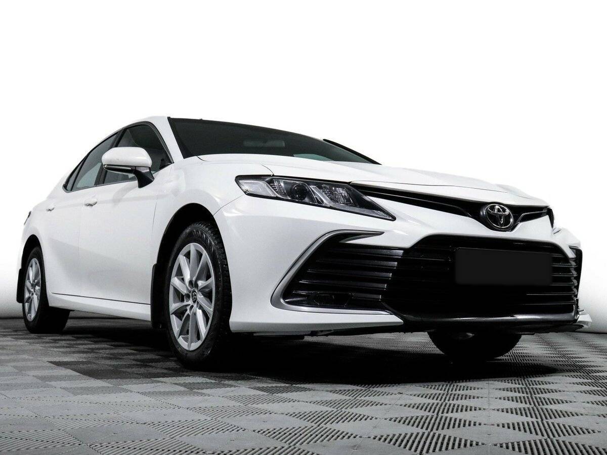 Toyota Camry с пробегом — 2021 год. Фото: #15