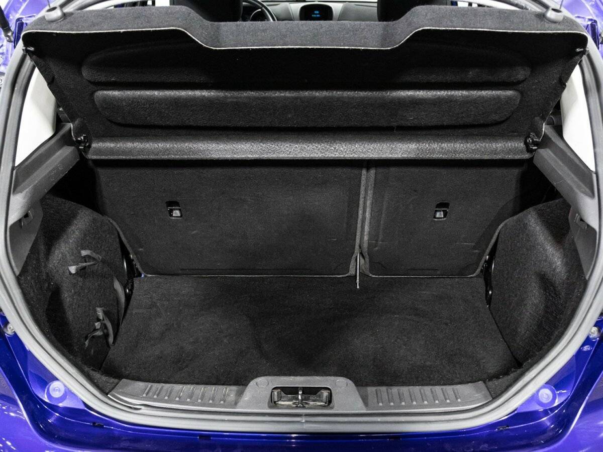 Ford Fiesta с пробегом — 2015 год. Фото: #14