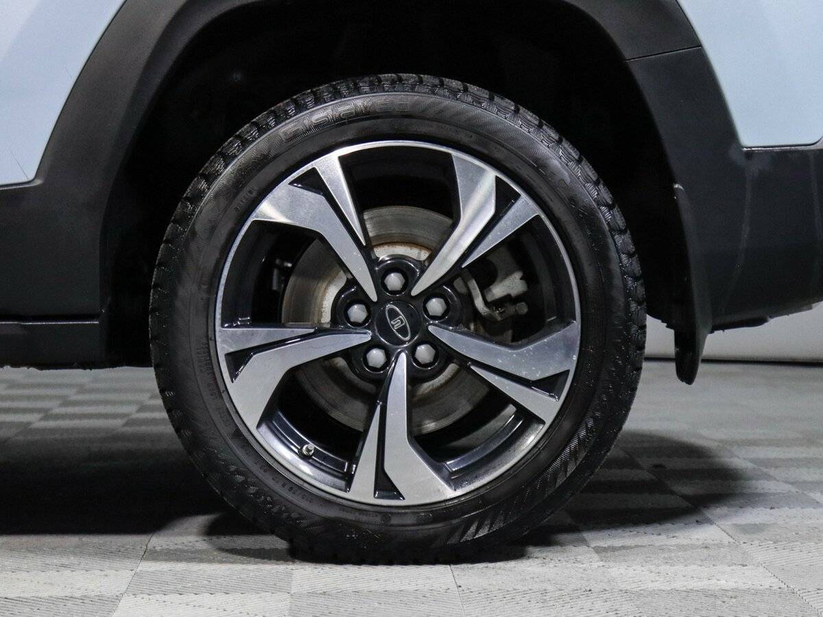 Москвич 3 с пробегом — 2023 год. Фото: #9