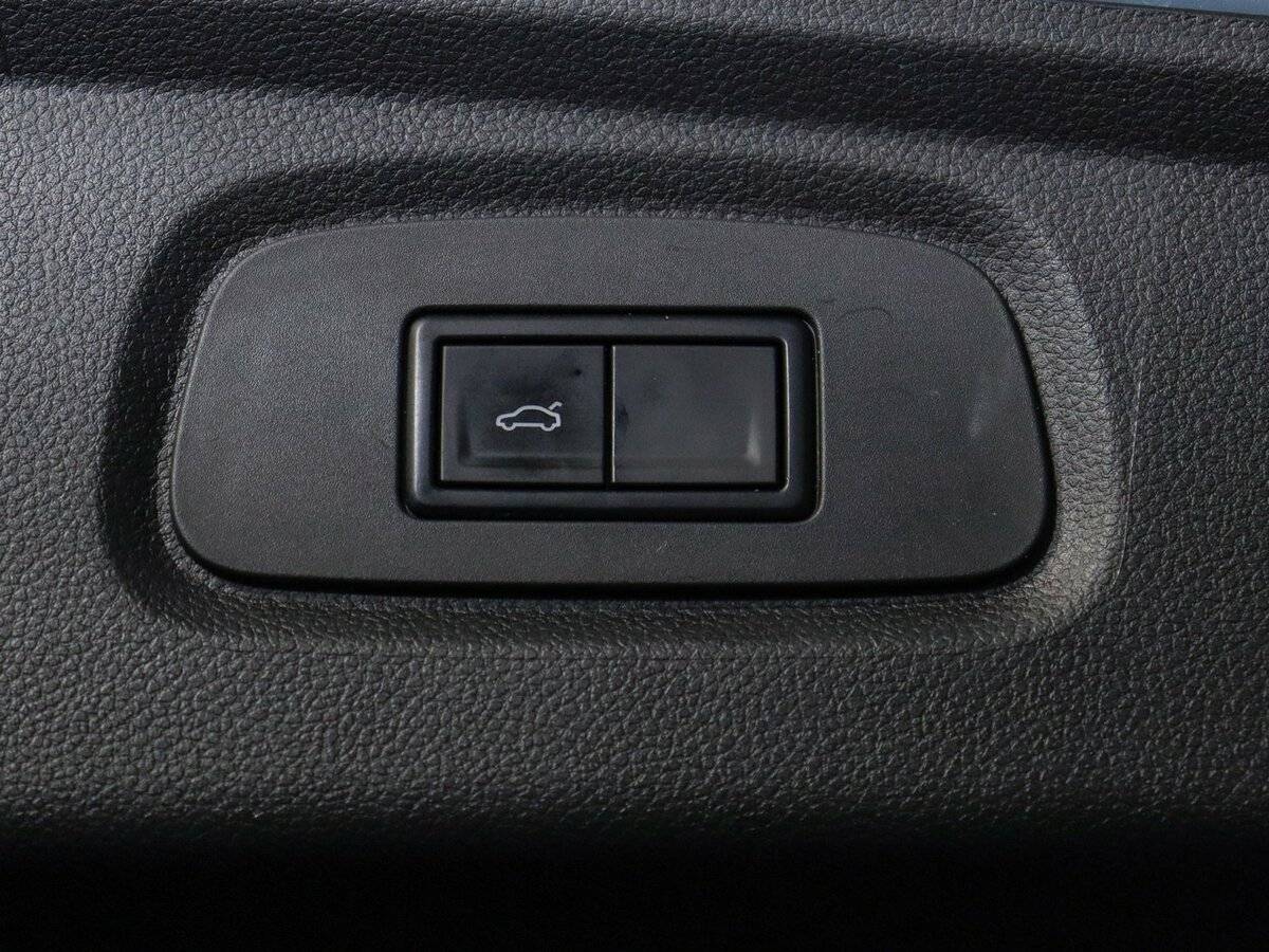 Москвич 3 с пробегом — 2023 год. Фото: #14