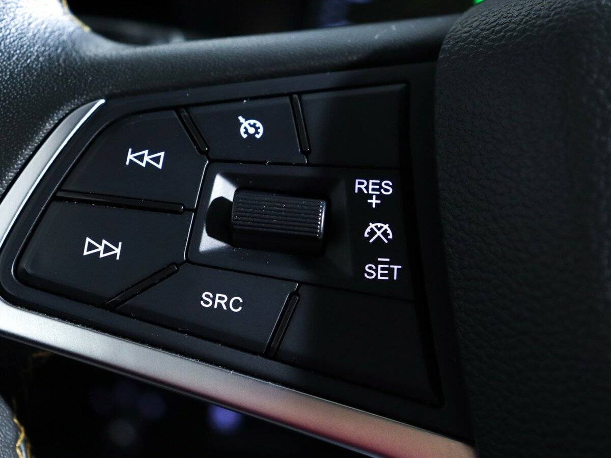 Москвич 3 с пробегом — 2023 год. Фото: #12