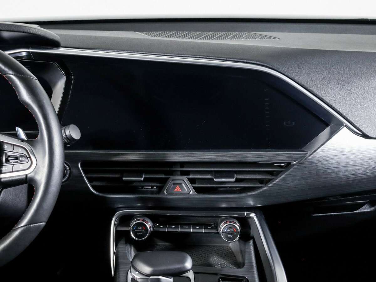 Geely Tugella с пробегом — 2022 год. Фото: #12