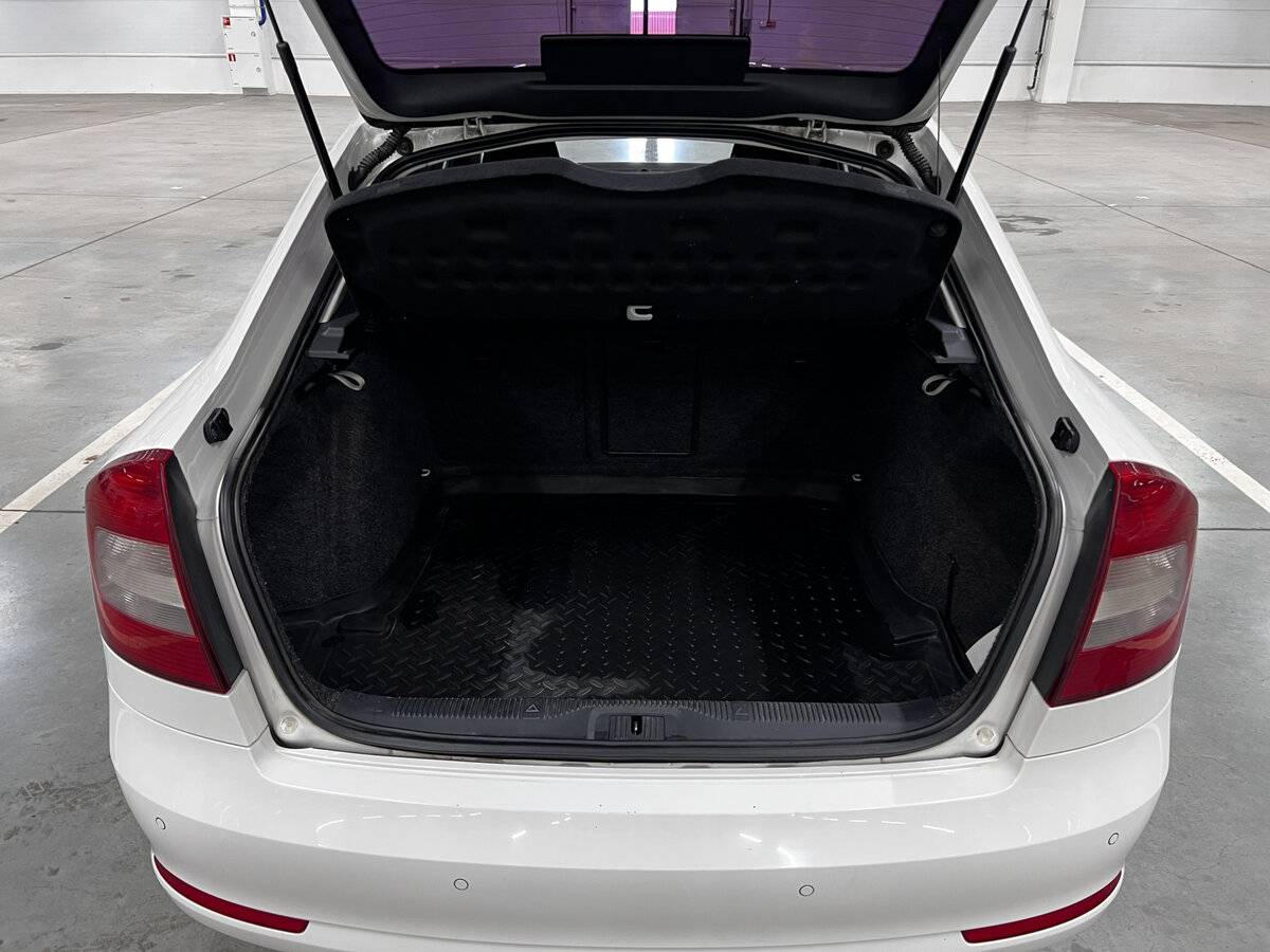 Skoda Octavia с пробегом — 2012 год. Фото: #9