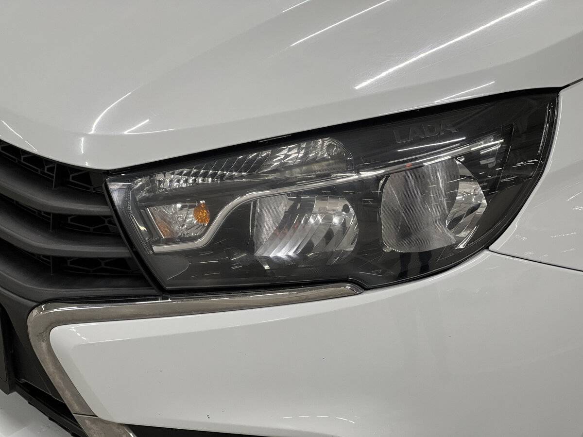 Lada (ВАЗ) Vesta с пробегом — 2018 год. Фото: #16