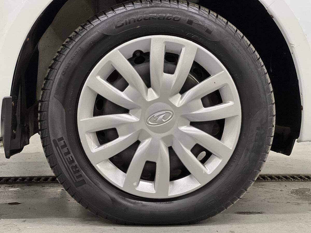 Lada (ВАЗ) Vesta с пробегом — 2018 год. Фото: #17