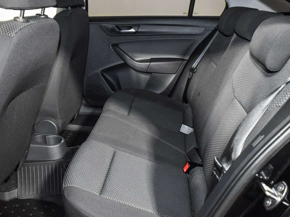 Volkswagen Polo с пробегом — 2021 год. Фото: #9