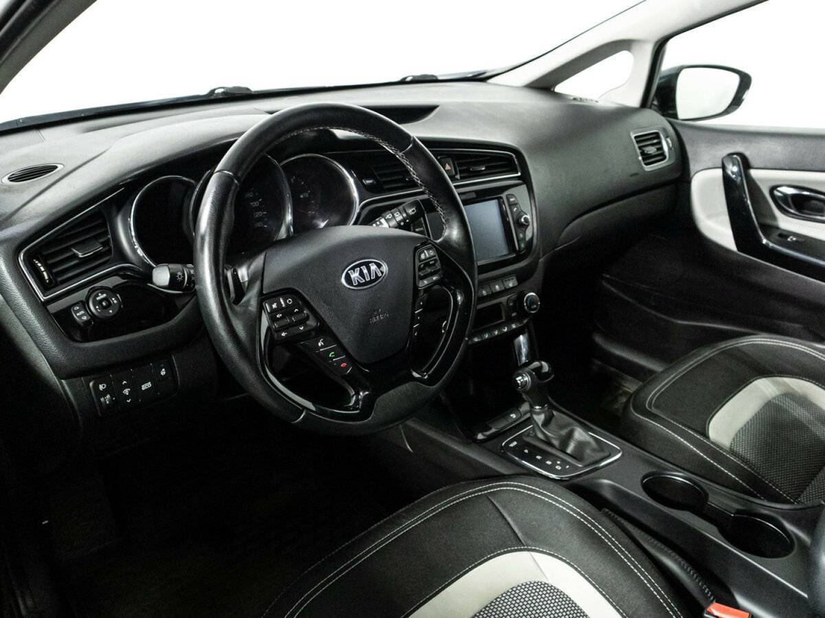 Kia Ceed с пробегом — 2017 год. Фото: #10