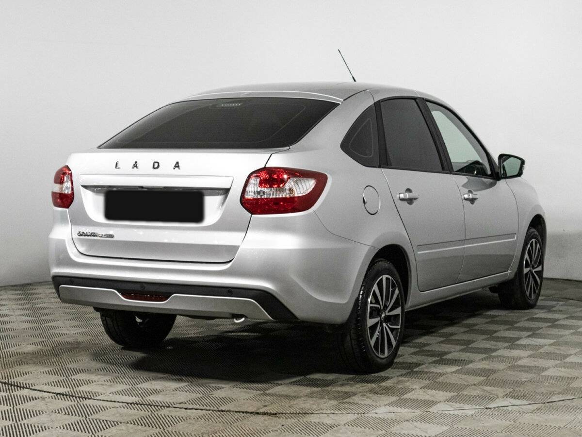 Lada (ВАЗ) Granta с пробегом — 2024 год. Фото: #4