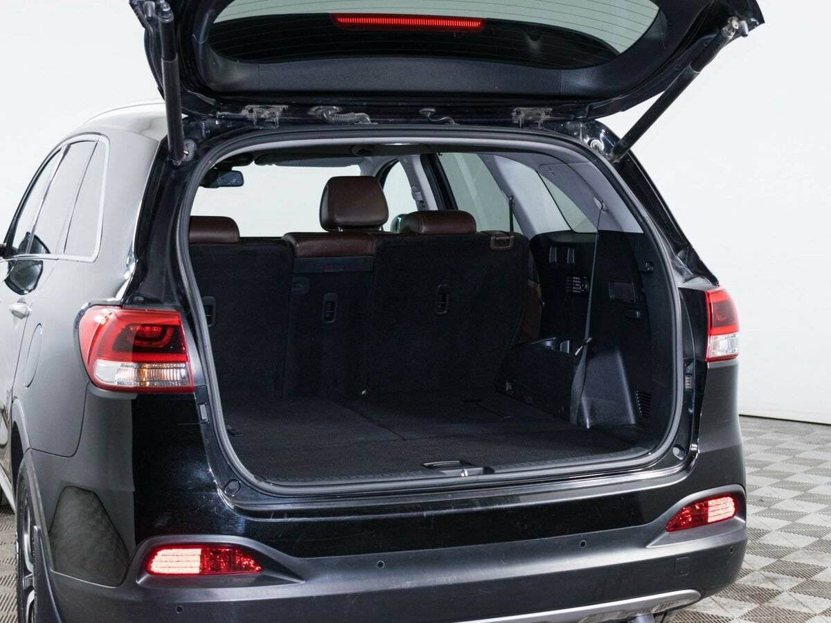 Kia Sorento с пробегом — 2017 год. Фото: #8